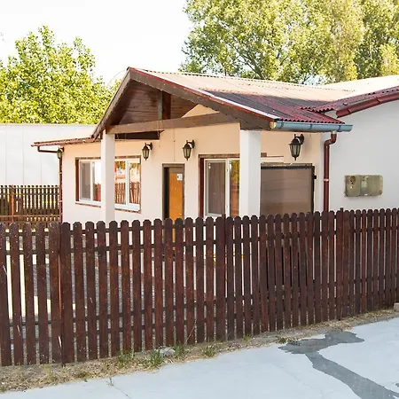 Eka Mamaia * Konstanca